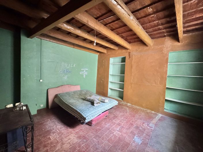 Image No.17-3 Bed House for sale