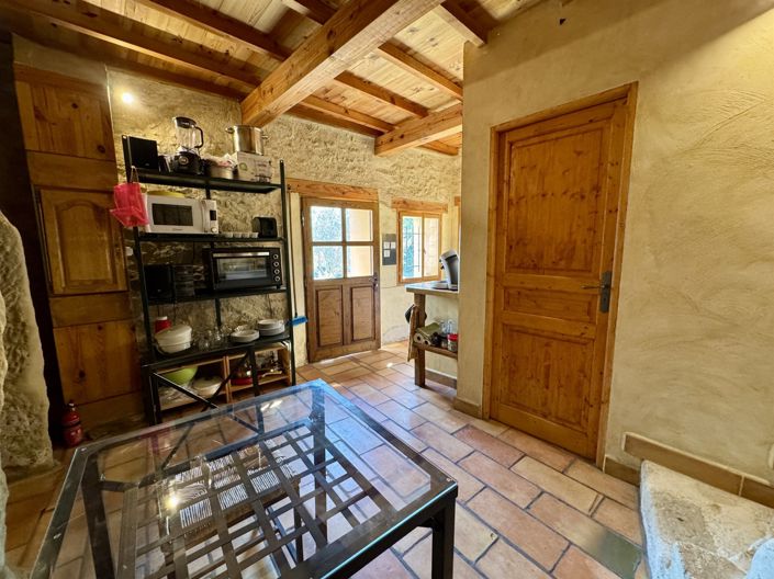 Image No.10-2 Bed House for sale