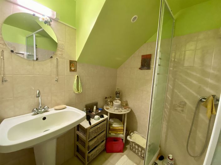 Image No.11-2 Bed House for sale