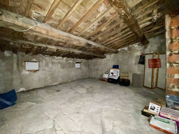 Image No.12-2 Bed House for sale