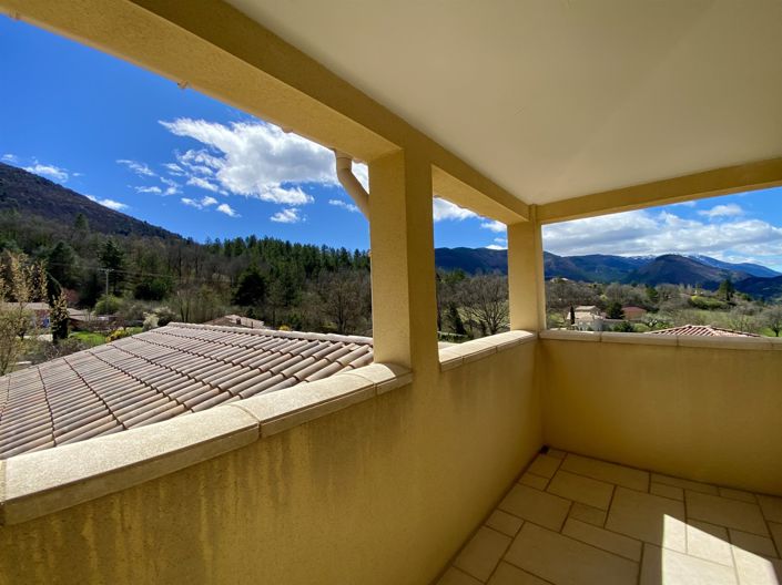 Image No.17-3 Bed House for sale