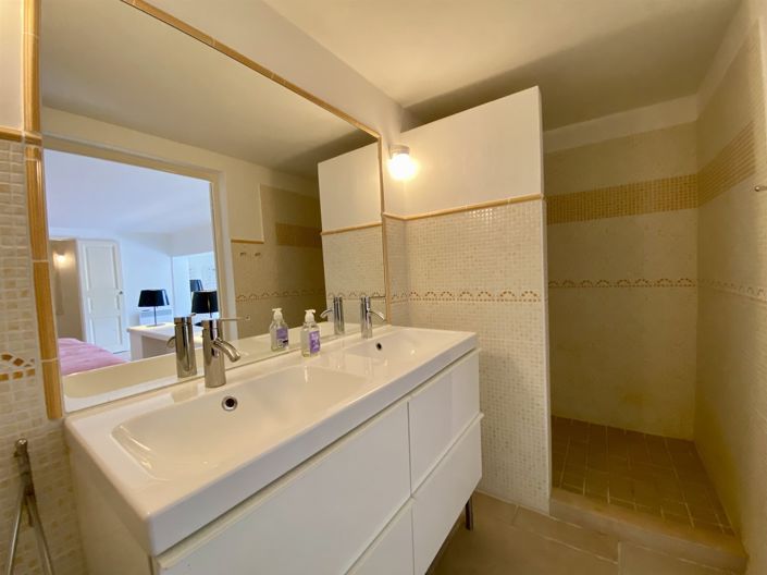 Image No.28-3 Bed House for sale