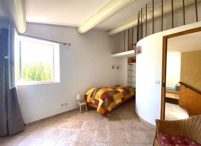 Image No.14-4 Bed House for sale
