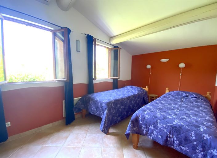 Image No.16-4 Bed House for sale