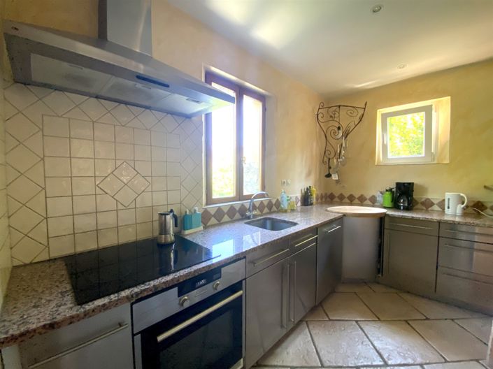 Image No.8-4 Bed House for sale