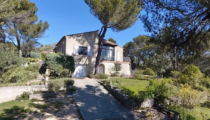 Image No.8-3 Bed House for sale