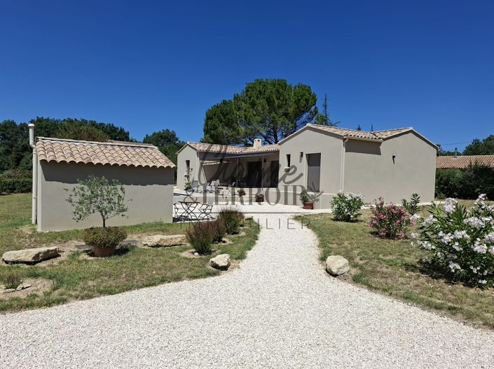 Image No.2-Maison de 3 chambres à vendre à Uzès