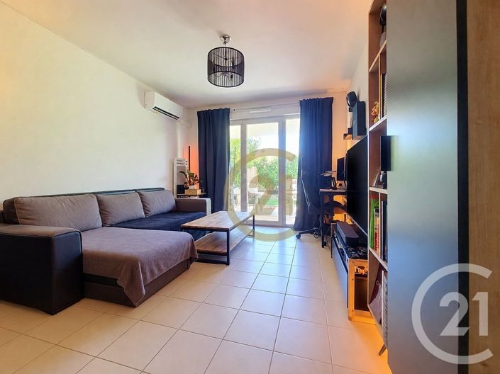 Image No.10-1 Bed Apartment for sale