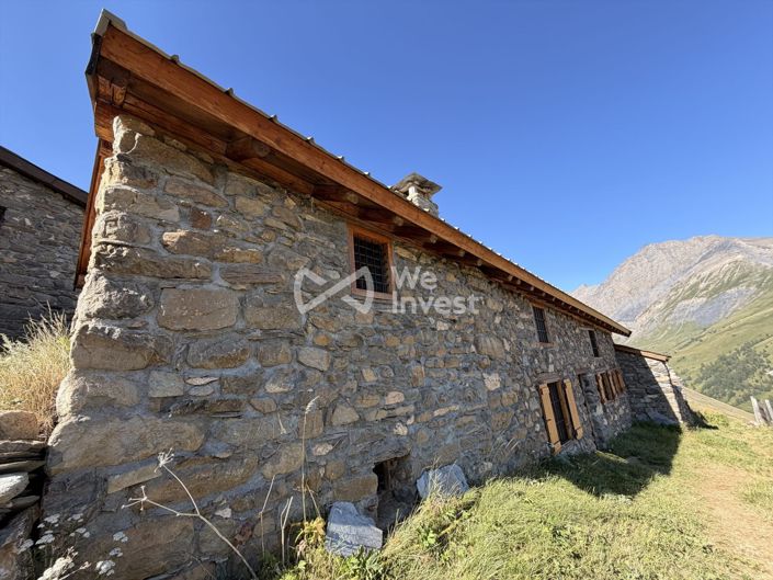 Image No.9-2 Bed House for sale