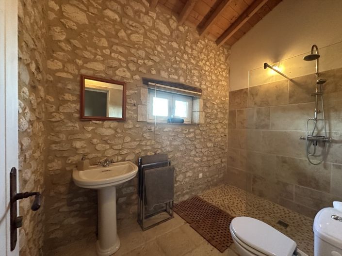 Image No.22-4 Bed House for sale