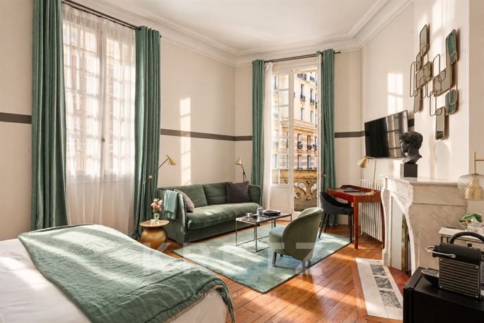 Image No.14-Propriété de 8 chambres à vendre à Paris