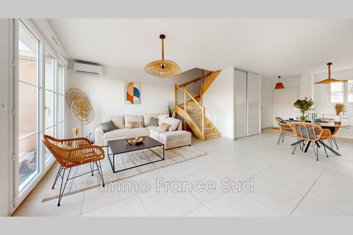 Image No.3-3 Bed House for sale