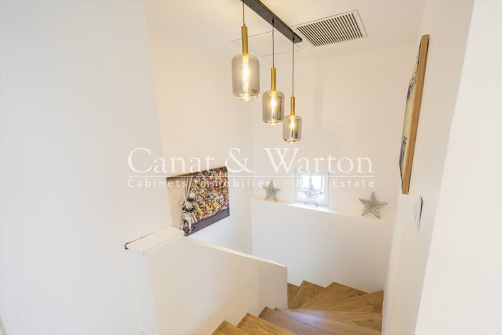 Image No.10-5 Bed House for sale