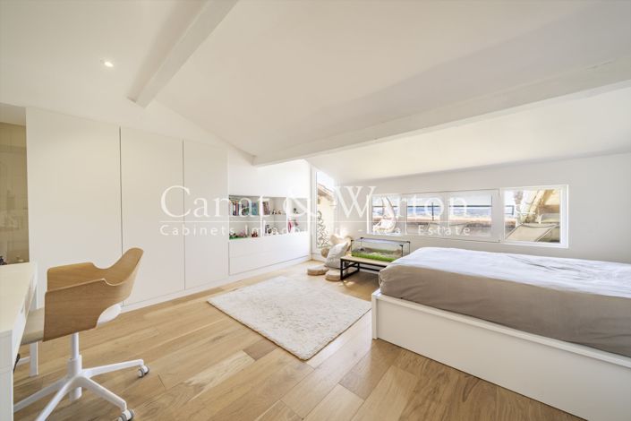 Image No.13-5 Bed House for sale