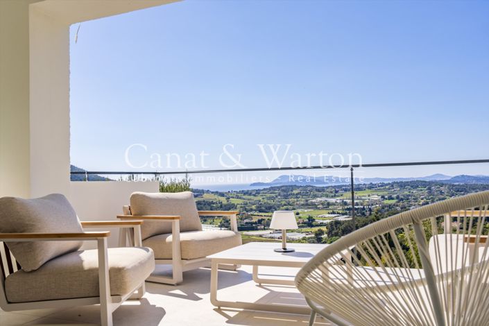 Image No.20-5 Bed House for sale