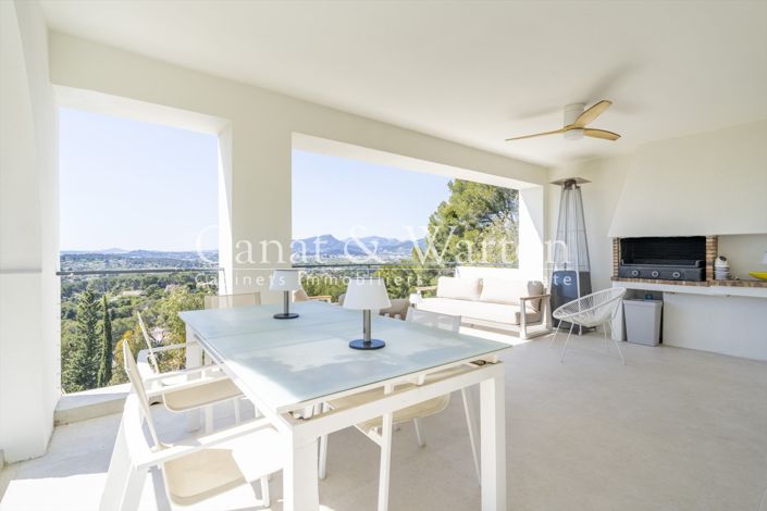 Image No.5-5 Bed House for sale