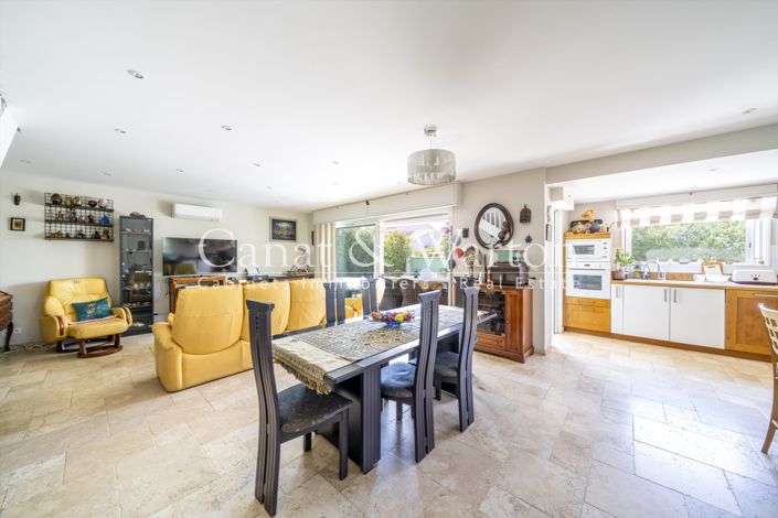 Image No.4-3 Bed House for sale