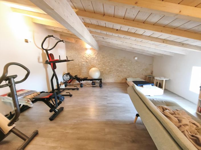 Image No.21-5 Bed House for sale