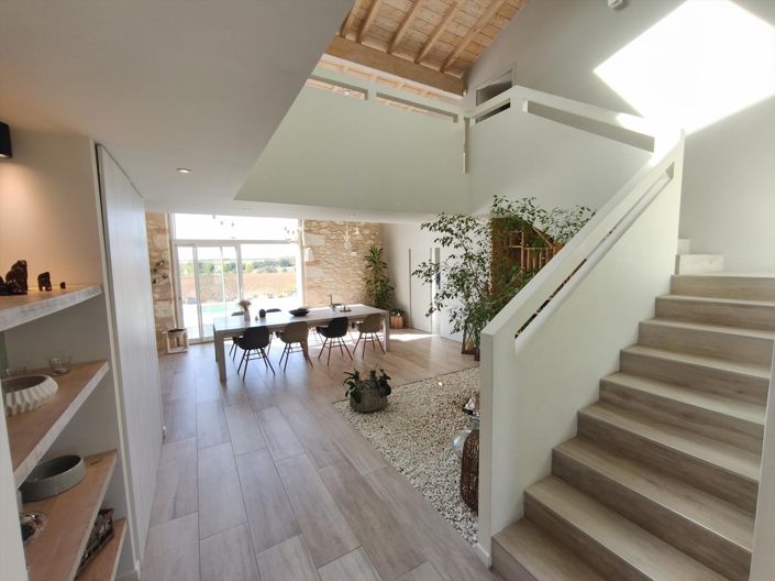 Image No.5-5 Bed House for sale