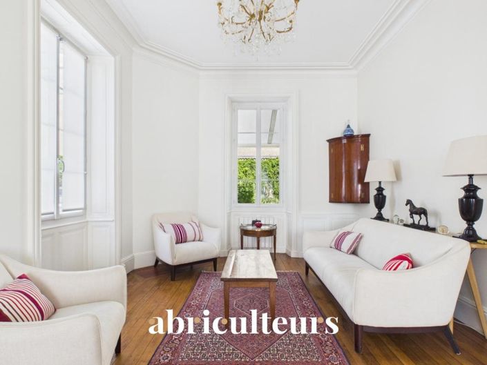 Image No.4-6 Bed House for sale
