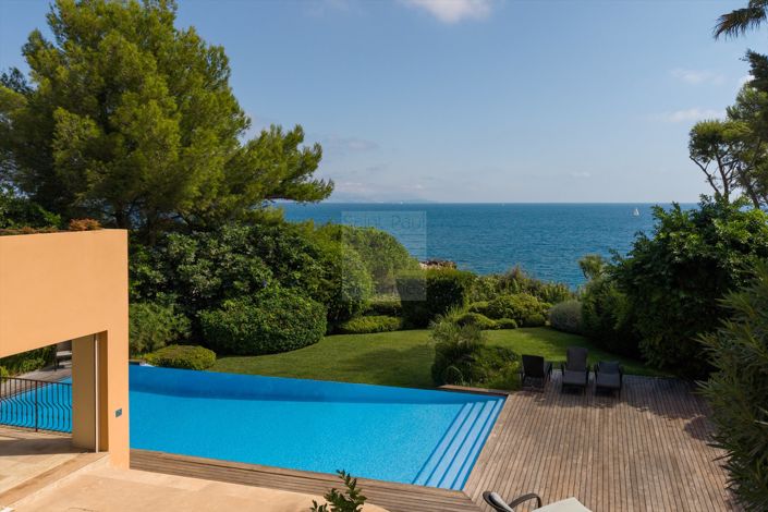 Image No.3-6 Bed House for sale