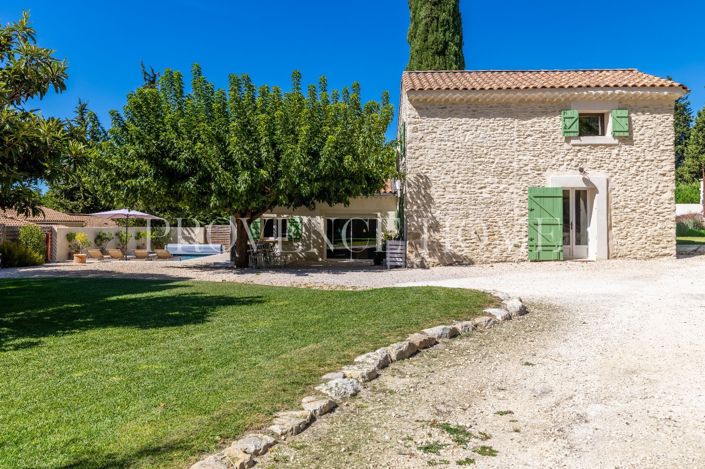 Image No.10-3 Bed House for sale