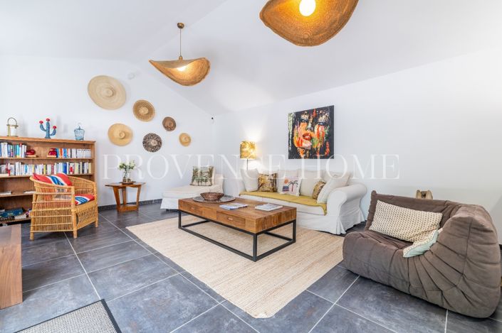 Image No.15-3 Bed House for sale