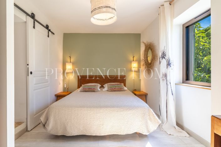 Image No.18-3 Bed House for sale