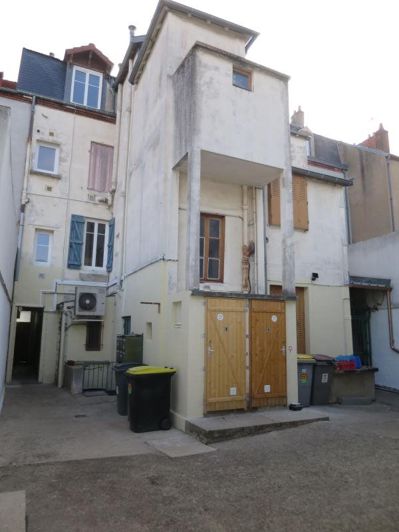 Image No.3-Propriété à vendre à Montluçon