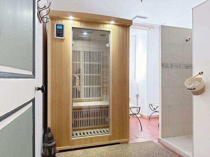 Image No.11-5 Bed House for sale