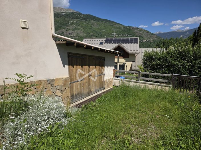 Image No.17-3 Bed House for sale