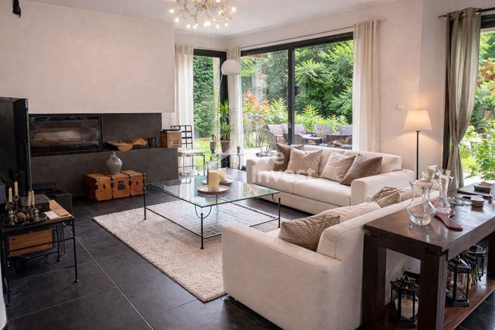 Image No.3-4 Bed Property for sale