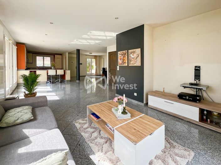 Image No.7-4 Bed House for sale