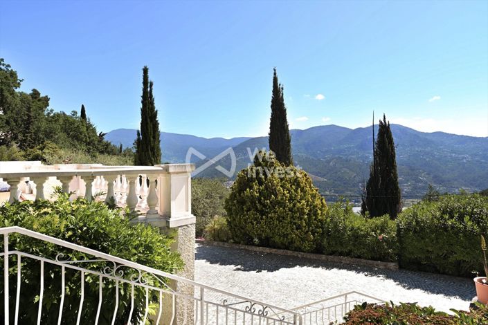 Image No.26-5 Bed Property for sale