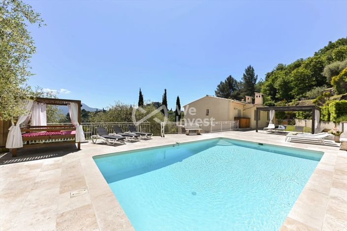 Image No.8-5 Bed Property for sale