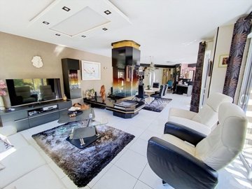 1 - Moncé-en-Belin, House