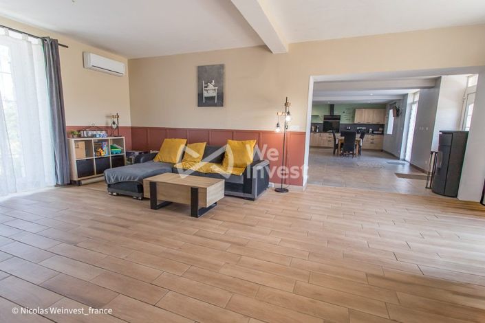 Image No.6-5 Bed House for sale