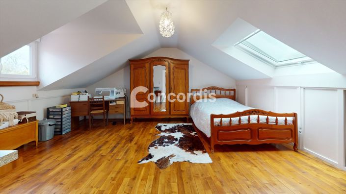 Image No.13-4 Bed House for sale