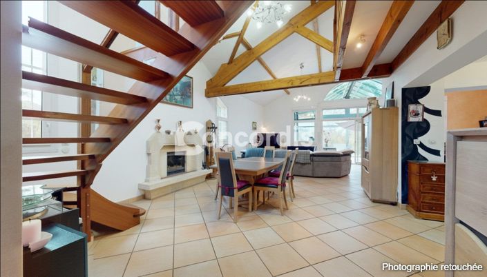 Image No.8-4 Bed House for sale