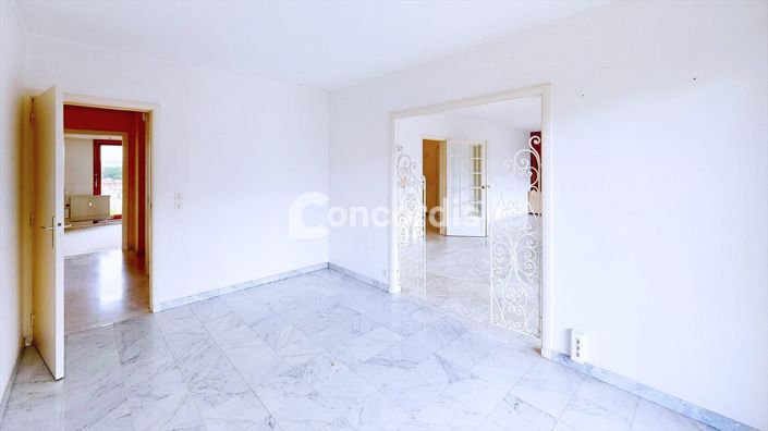 Image No.10-4 Bed Apartment for sale