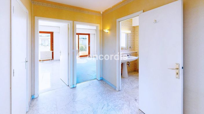 Image No.11-4 Bed Apartment for sale