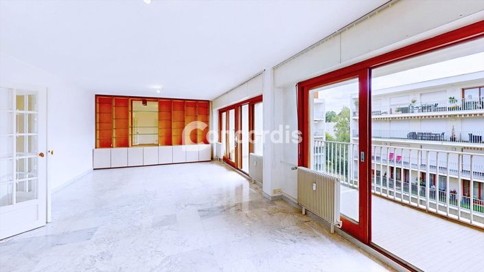 Image No.3-4 Bed Apartment for sale