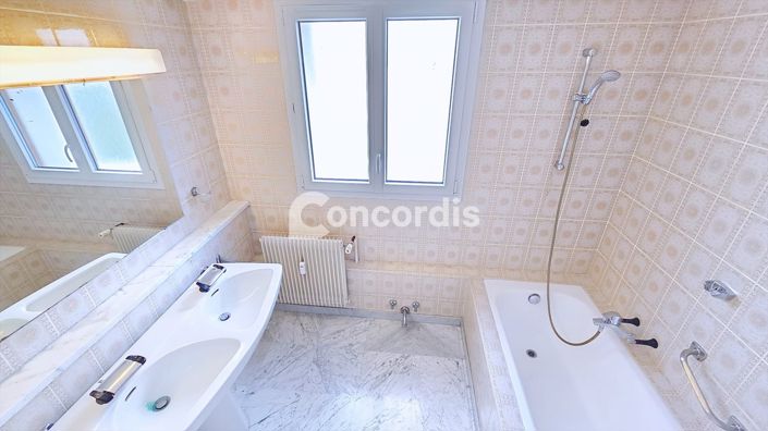 Image No.4-4 Bed Apartment for sale