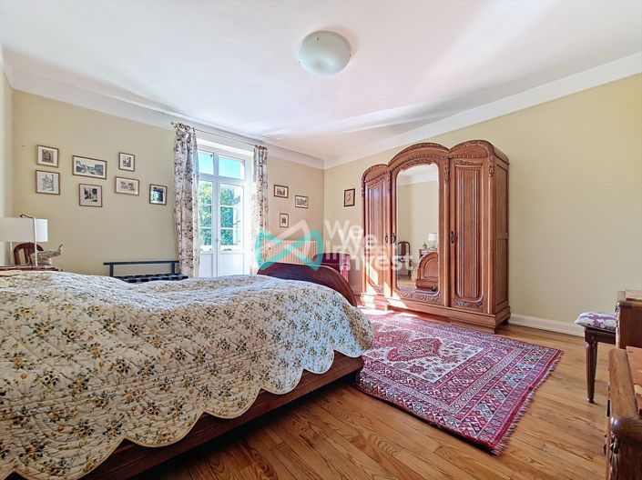 Image No.18-4 Bed House for sale