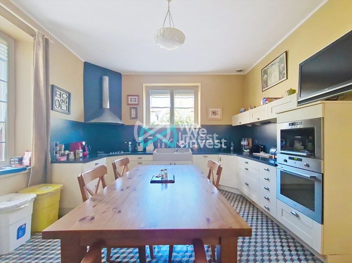 Image No.5-4 Bed House for sale