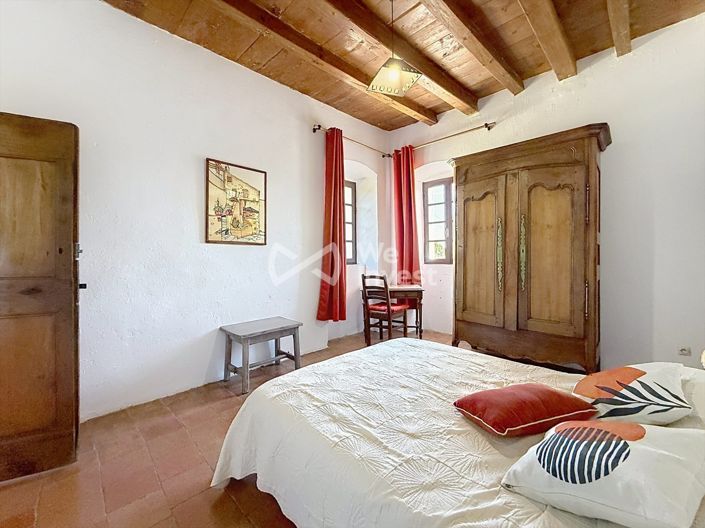 Image No.14-12 Bed House for sale