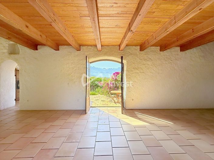 Image No.19-12 Bed House for sale