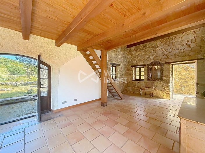 Image No.21-12 Bed House for sale