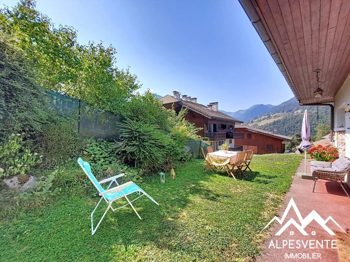 Image No.8-3 Bed House for sale