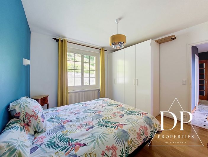 Image No.29-3 Bed House for sale